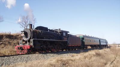 Eisenbahn-Romantik: Dampfabschied am Jingpeng Pass