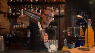 Handwerkskunst: Wie man Cocktails macht