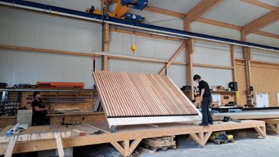 Handwerkskunst: Wie man einen Carport baut