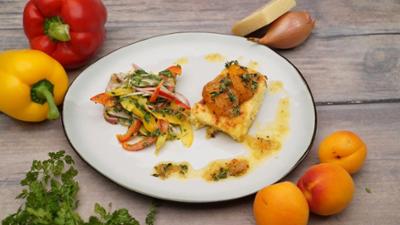 Kaffee oder Tee: Rezept: Würzige Grießschnitten mit Paprikasalat