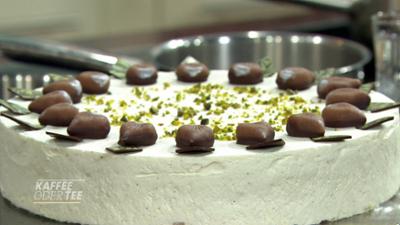 Kaffee oder Tee: Maronensahnetorte