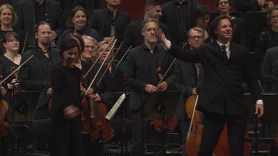 kulturmatinée: Teodor Currentzis dirigiert Prokofjew, Strawinsky und Ravel