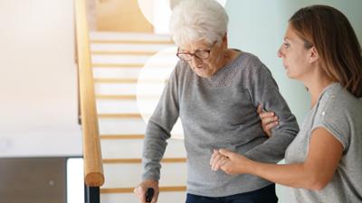 Pflege zuhause – rund um die Uhr: Pflege zuhause - rund um die Uhr. Was Angehörige wissen müssen