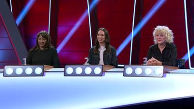 Sag die Wahrheit: Akkordeon-Spielerin und Haselnuss-Bauer