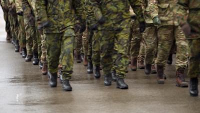 Spickzettel: Was macht die Bundeswehr? · dein Spickzettel
