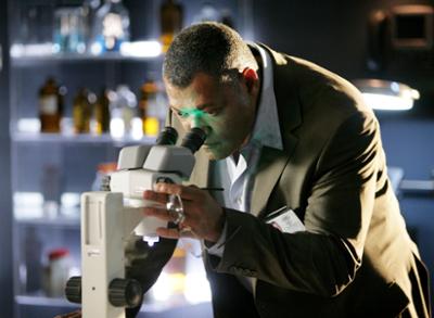 CSI: Den Tätern auf der Spur: Staffel 9, Folge 11: Friedhofsschicht