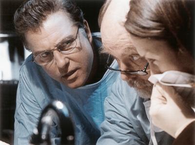 CSI: Den Tätern auf der Spur: Staffel 1, Folge 10: Sex, Lügen und Larven