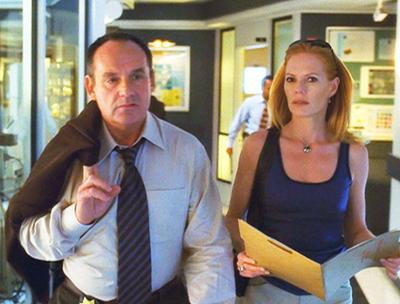 CSI: Den Tätern auf der Spur: Staffel 1, Folge 12: In der Hitze des Gefechts