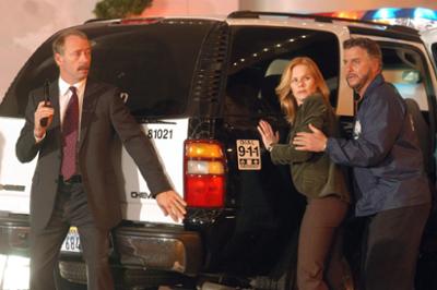 CSI: Den Tätern auf der Spur: Staffel 4, Folge 9: Tanz auf dem Vulkan CSI: Den Tätern auf der Spur: Staffel 4, Folge 9: Tanz auf dem Vulkan