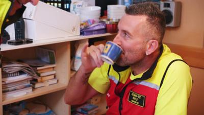 Die Rettungsflieger: Staffel 2, Folge 8: Kleinkind mit Verbrühungen in Gefahr