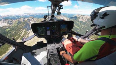 Die Rettungsflieger: Staffel 2, Folge 4: Ein Bergwanderer hat einen Herzinfarkt erlitten