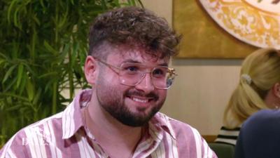 First Dates - Ein Tisch für zwei: Folge 48: U. a. mit: Simon und Maxi