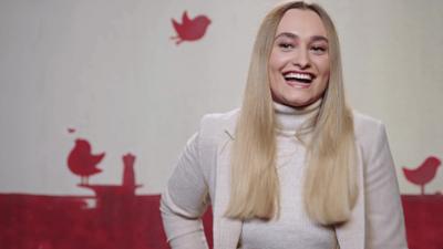 First Dates - Ein Tisch für zwei: Folge 178: U. a. mit: Beatrice und Azzarro