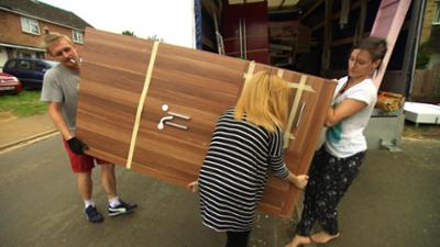 Goodbye Deutschland: Folge 85: Große Entscheidungen