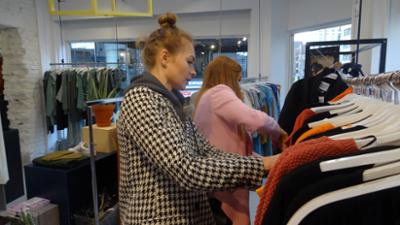 Shopping Queen: Folge 67: Tag 2: Jenija, Köln