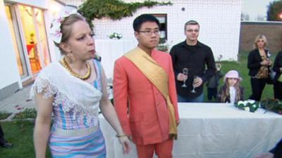Verklag mich doch!: Folge 2: Eine Deutsche und ihr thailändischer Mann kämpfen gegen Vorurteile