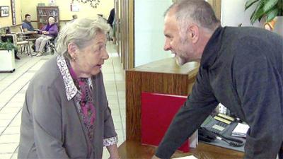 Verklag mich doch!: Folge 81: Die Oma ist weg
