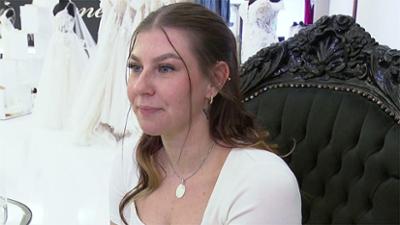 Zwischen Tüll und Tränen: Folge 91: Zu Gast bei "Mein Brautkleid" in Heidelberg