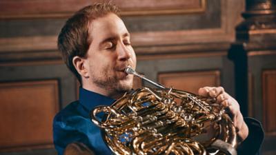 Auf Tour mit Mozart: · Felix Klieser / Bournemouth Symphony Orchestra