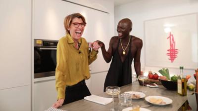 Böttinger.Wohnung 17: Zu Gast: Papis Loveday