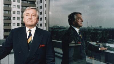 Capital B - Wem gehört Berlin?: Folge 3: Absturz