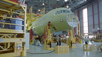 Die Sendung mit der Maus Spezial: Flugzeugbau (Teil 1)