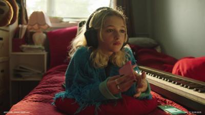 Glow: Das Kellerzimmer (S01/E04)