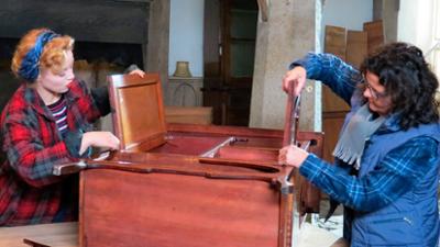 Hallo Schatz - Vom Plunder zum Prachtstück: Folge 19: Schmucke Idee