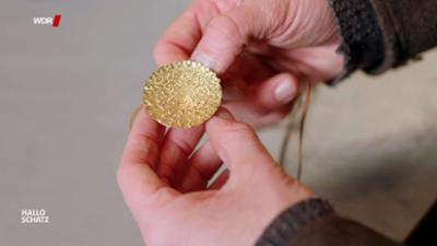 Hallo Schatz - Vom Plunder zum Prachtstück: Folge 22: Von der Brosche zum Anhänger