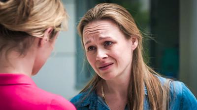 In aller Freundschaft: Folge 3: Gebrochene Herzen (S01/E03) In aller Freundschaft: Folge 3: Gebrochene Herzen (S01/E03)