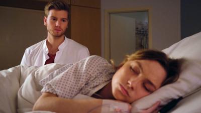 In aller Freundschaft: Folge 870: Herzstolpern (S22/E33)