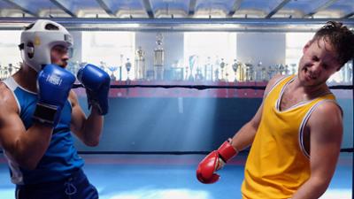 In aller Freundschaft: Folge 872: Im Ring (S22/E35)