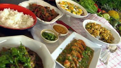 Kochen mit Martina und Moritz: Die Küche Indonesiens: Würzige Saucen für die große Reistafel