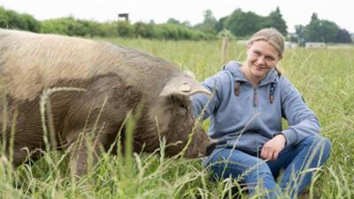 Land & lecker: Eine gläserne Hof-Metzgerei am Niederrhein Land & lecker: Eine gläserne Hof-Metzgerei am Niederrhein