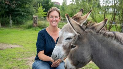 Land & lecker: Folge 6: Finale zwischen Eseln und Bienen