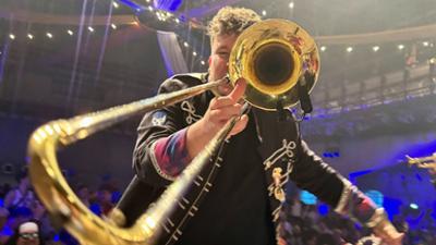 Unterwegs mit Druckluft - wie die Karnevalsmaus alles verändert: Unterwegs mit Druckluft · Wie die Karnevalsmaus alles verändert