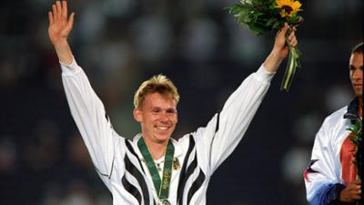 Zwischen Triumph und Trauer - 1996: Unser Land in den 90ern: Zwischen Triumph und Trauer – 1996 (7/10)