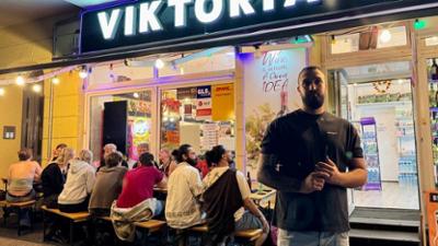 37 Grad: Staffel 2025, Folge 30: Der Kiosk: Kaffee, Bier und Emotionen