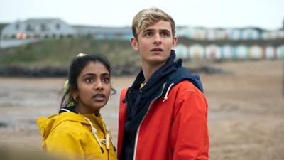 Alex Rider: Staffel 2, Folge 1: Surfen