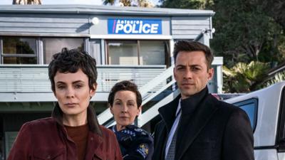 Auckland Detectives – Tödliche Bucht: Staffel 2, Folge 4: Enttarnung