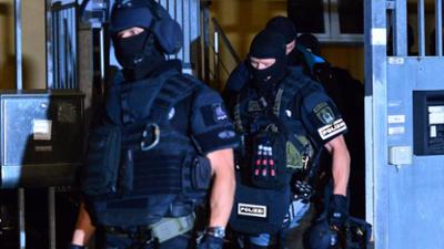 Berlin Berlin: Staffel 2018, Folge 1: Schmuggler, Mörder und Mafiosi Berlin Berlin: Staffel 2018, Folge 1: Schmuggler, Mörder und Mafiosi