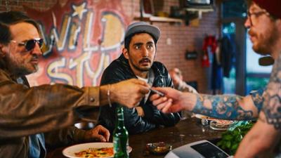 BLOCKBUSTAZ: Staffel 1, Folge 5: Hund 