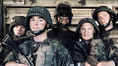 Californian Commando: Staffel 1, Folge 10: Geboren in Amerika