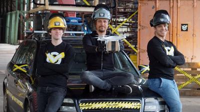 Checkpoint: Drohnengefahr und Einparken extrem