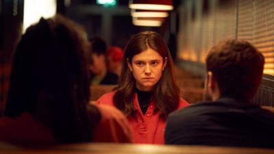 Conversations with Friends: Staffel 1, Folge 8: Stillstand