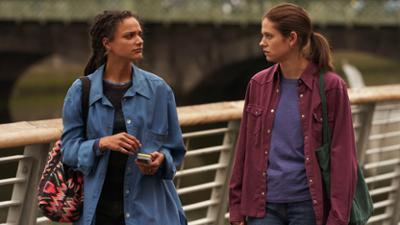 Conversations with Friends: Staffel 1, Folge 6: Schmerz