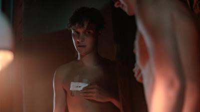 Cryptid: Staffel 1, Folge 8: Lisa entdeckt Schreckliches Cryptid: Staffel 1, Folge 8: Lisa entdeckt Schreckliches