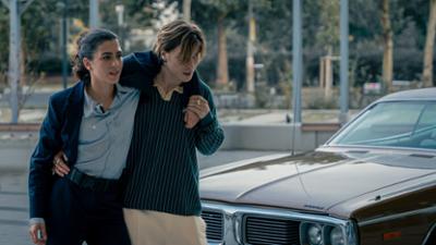 Crystal Wall: Staffel 1, Folge 8: Die Fabrik