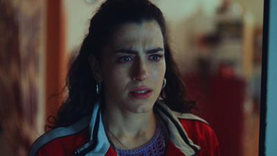Crystal Wall: Staffel 1, Folge 22: Demaskiert