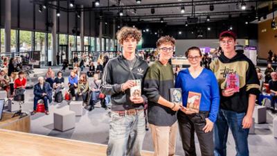 Das Literarische Quartett: spezial -  Thea Dorn diskutiert mit jungen Literaturfans
